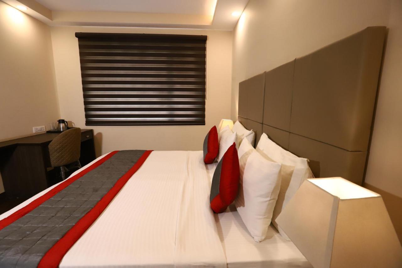 Hotel Azulo Inn Bhikaji Cama Place Delhi - Couple Friendly Local Ids Accepted New Delhi Luaran gambar