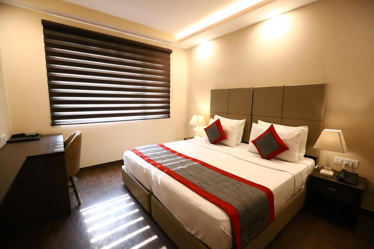 Hotel Azulo Inn Bhikaji Cama Place Delhi - Couple Friendly Local Ids Accepted New Delhi Luaran gambar