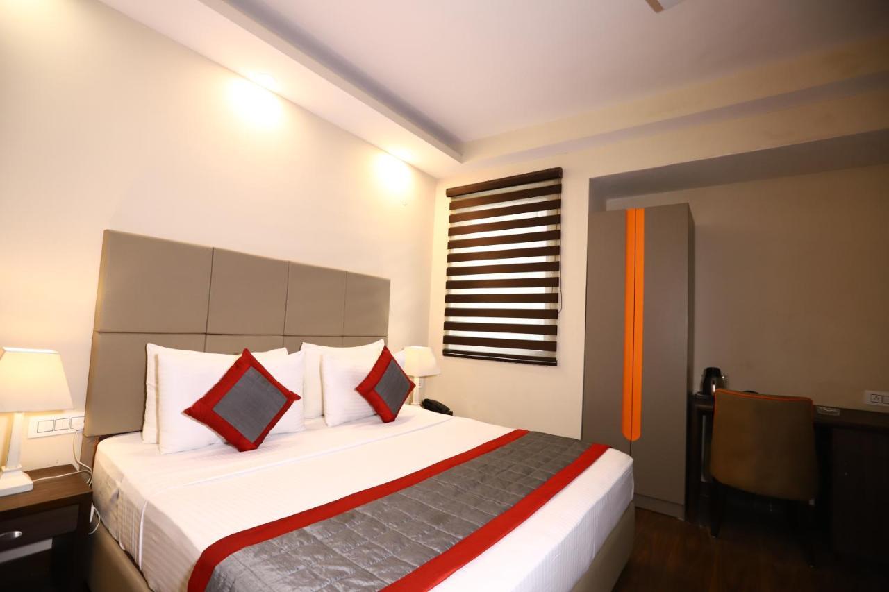 Hotel Azulo Inn Bhikaji Cama Place Delhi - Couple Friendly Local Ids Accepted New Delhi Luaran gambar